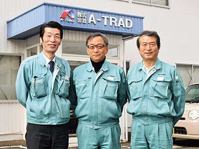 株式会社A-TRAD(エートラッド) 代表取締役社長 安藤 敏希 氏/新事業推進部 部長 飯田 勝 氏/工場長 弦巻 仁 氏