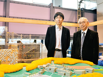 新潟工科大学 地域産学交流センター 副学長 古口 日出男 氏 / 風・流体工学研究センター センター長 教授 富永 禎秀 氏