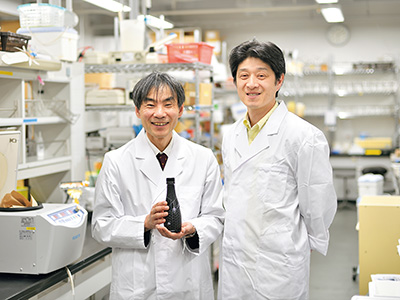 新潟薬科大学 産官学連携推進センター 応用生命科学部長 教授 重松 亨 氏 / 産官学連携推進センター長 教授 高久 洋暁 氏