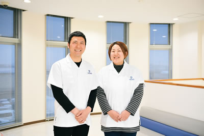 代表取締役社長 上野 博久 氏/総務部 部長 上野 美佳 氏