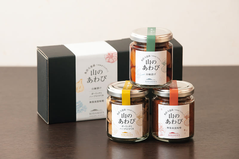 山のあわび 魚沼天恵菇3点セットギフト箱入り 3,240円