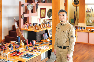 鎚起作家 西片 亮太 氏