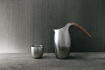 純錫(じゅんすず)酒器 ぐい吞み13,200円、チロリ48,950円