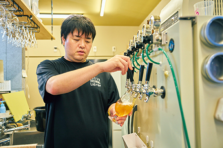 ジョークンビールラボ湯沢店の外観