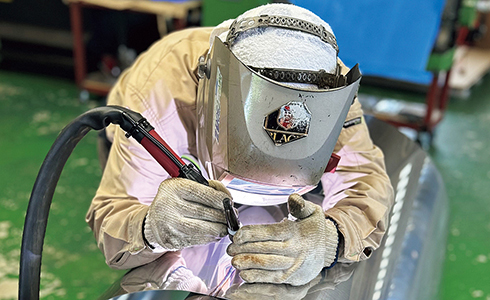 溶接加工の様子