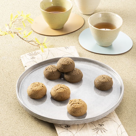 清雅園　米ほろり（ほうじ茶味／紅茶ミルク味）