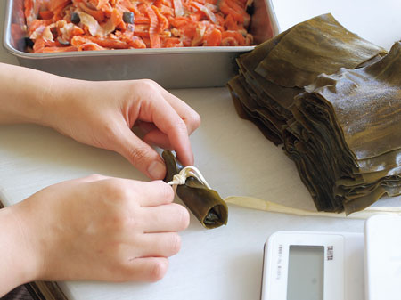 昆布巻きの様子