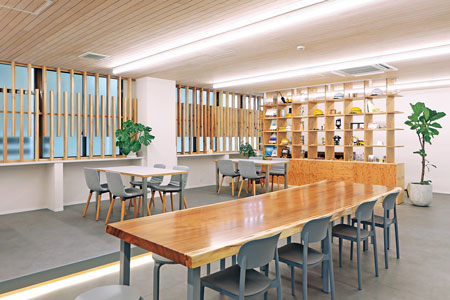 本社1階フロアをリノベーション